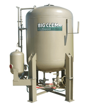 Load image into Gallery viewer, Clemco 120 Cubic Foot Blast Machine - No remote and pipe (1587522699299)