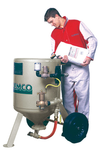 Clemco 6 cu ft w/ Lo-Pot Valve (LPV) Classic Blast Machine Model 2443 - Portable 1 inch Piping - Without Remote
